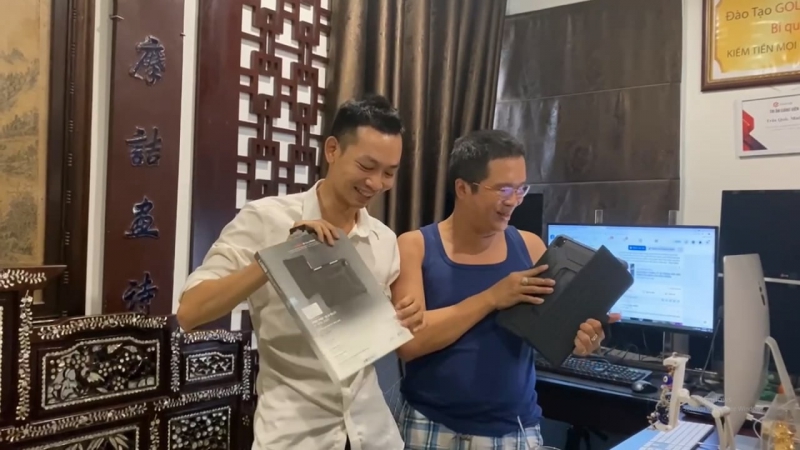 CUỘC SỐNG CỦA CÁC TRADER TẠI TRUNG TÂM ĐÀO TẠO FOREX