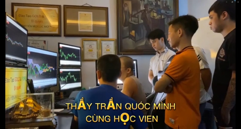 THẦY TRẦN QUỐC MINH VÀ ĐỒNG HÀNH TỪ NHỮNG HỌC VIÊN