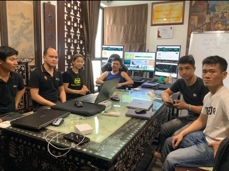 NHÀ ĐẦU TƯ FOREX CẦN KIỂM SOÁT BẢN THÂN KHI THAM GIA THỊ TRƯỜNG