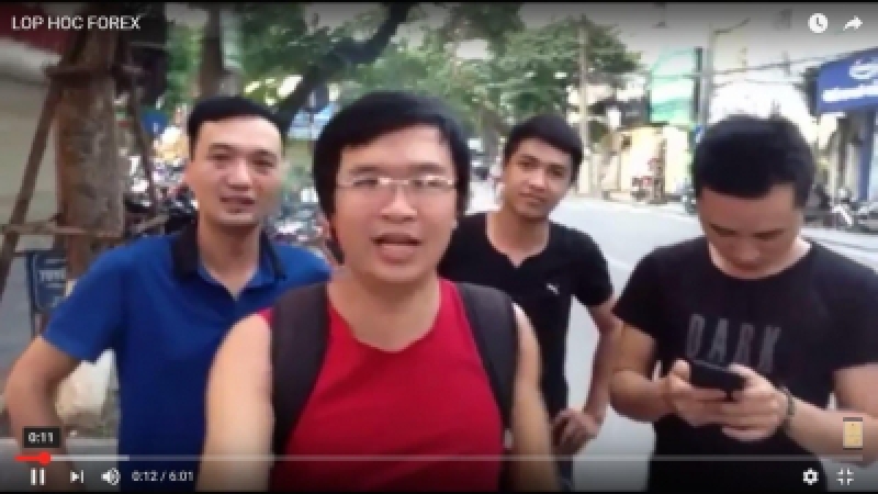 Thầy trò của đào tạo Forex và giao dịch vàng ngoài những giây phút trao đổi 