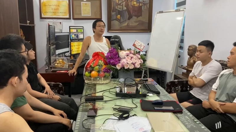 KIẾN THỨC FOREX NÀO GIÚP NHÀ ĐẦU TƯ FOREX THÀNH CÔNG
