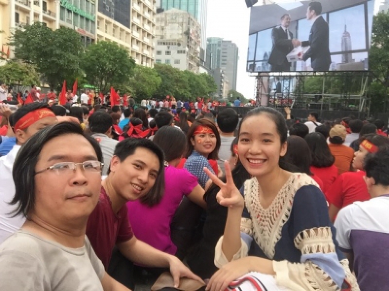 Trung tâm đào tạo đầu tư Forex hôm này cùng một số học viên của mình đồng hành với sự kiện U23 tuyển Việt Nam,
