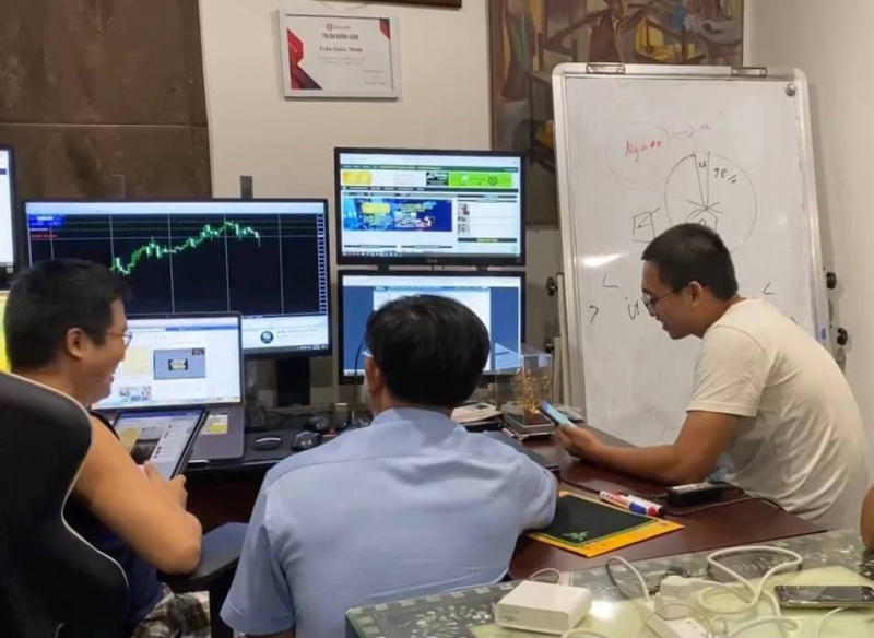 NHÀ ĐẦU TƯ FOREX TRẢI NGHIỆM THỰC TẾ CÙNG THẦY TRẦN QUỐC MINH