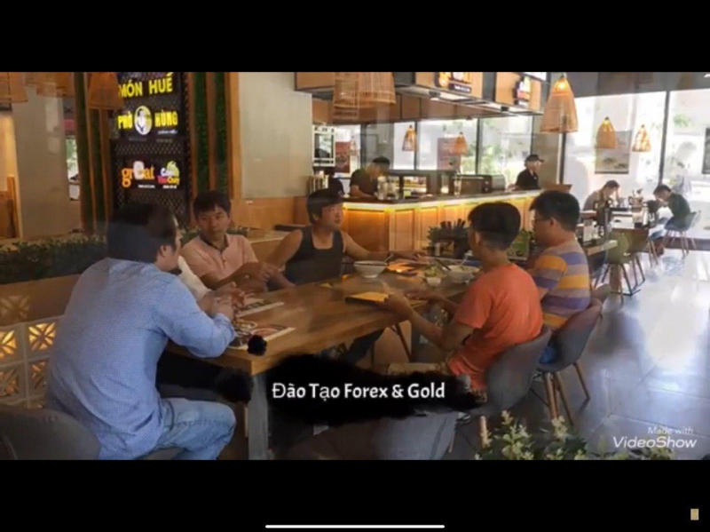 Cuộc sống bộn bề những giá trị, xong thầy trò dành cho nhau trên con đường đầu tư Forex