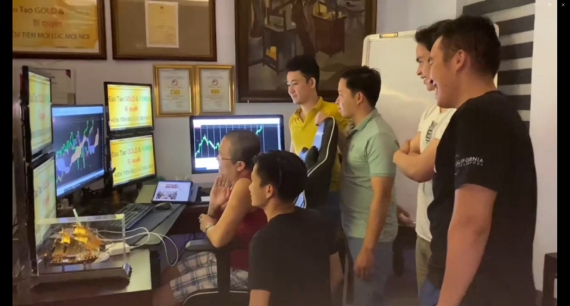 TRUNG TÂM ĐÀO TẠO FOREX VÀ HOẠT ĐỘNG THƯỜNG NGÀY CỦA THẦY VÀ TRÒ